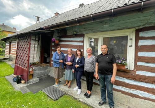 Janina Mucha i jej najstarszy dom w całej Gminie Alwernia